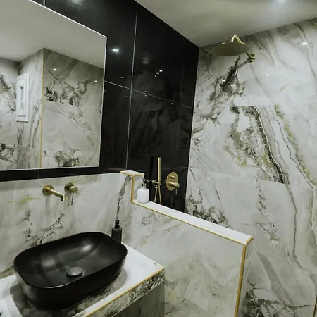 Nesting Ramblers Skg #3 Apartment